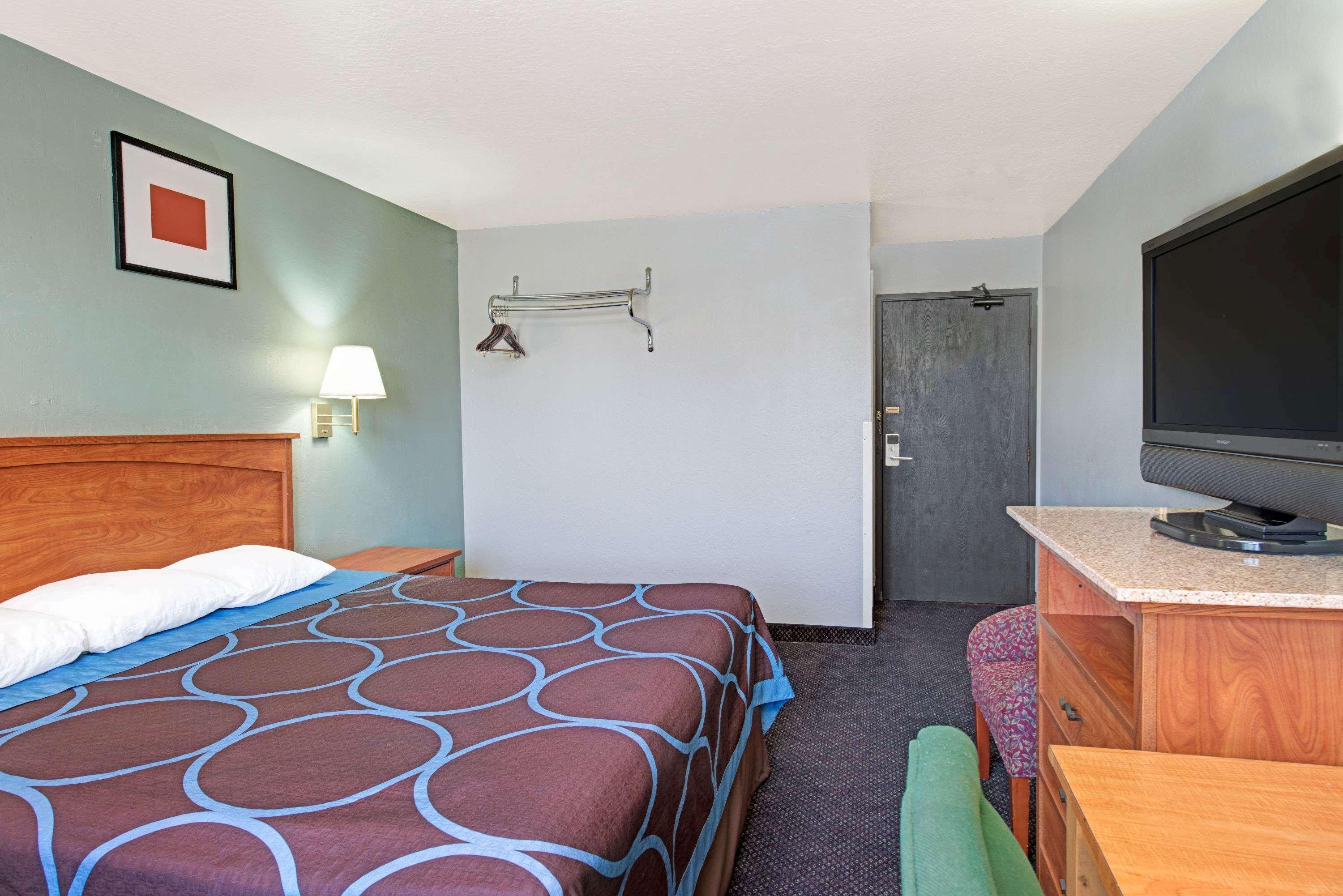 Super 8 By Wyndham Sacramento/Florin Rd Hotel Freeport Buitenkant foto