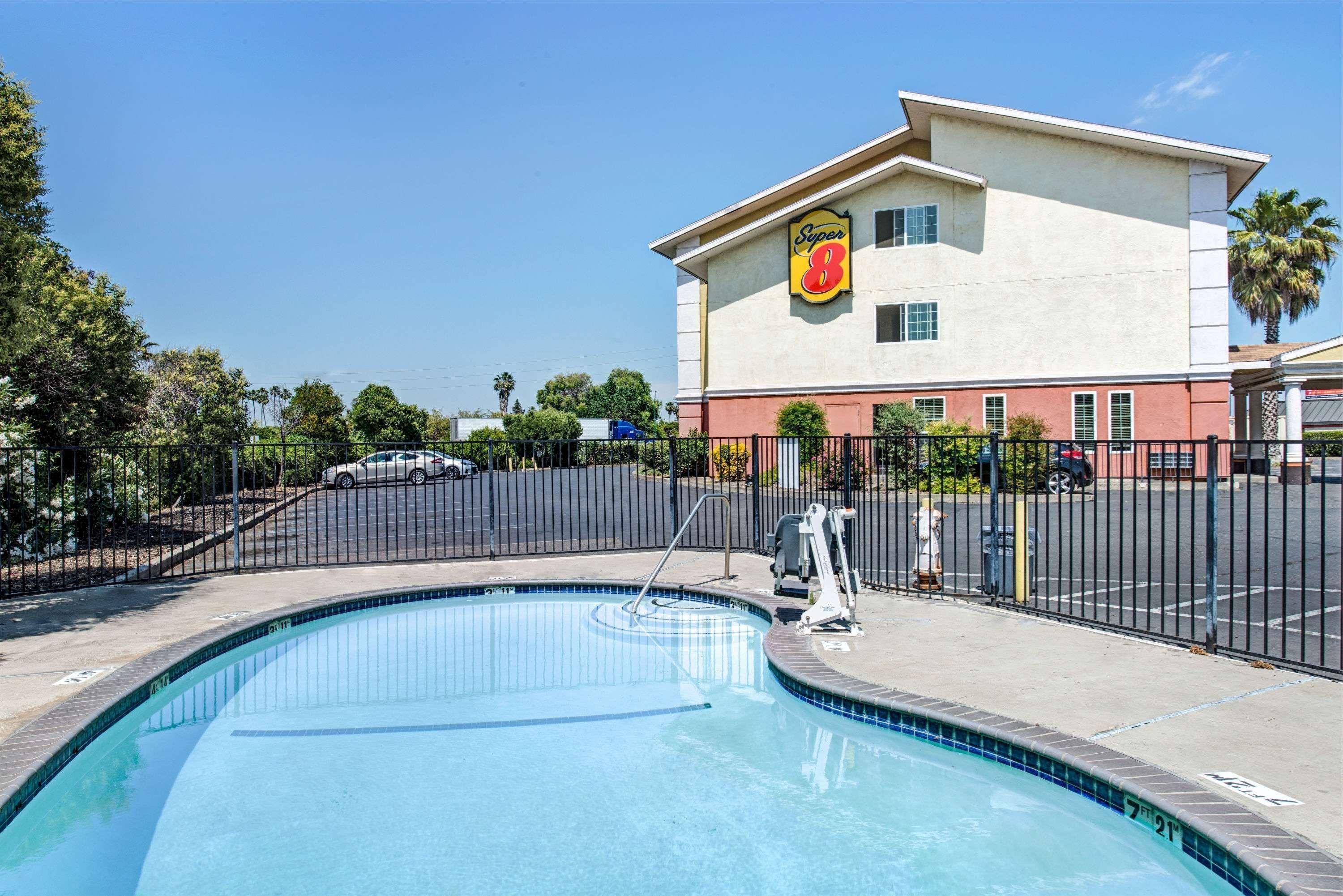 Super 8 By Wyndham Sacramento/Florin Rd Hotel Freeport Buitenkant foto