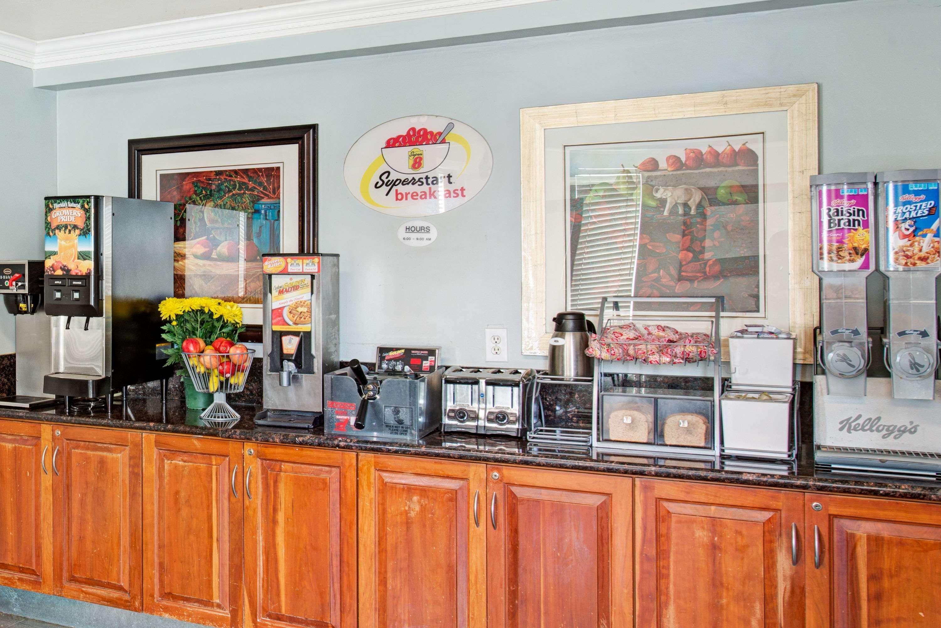 Super 8 By Wyndham Sacramento/Florin Rd Hotel Freeport Buitenkant foto