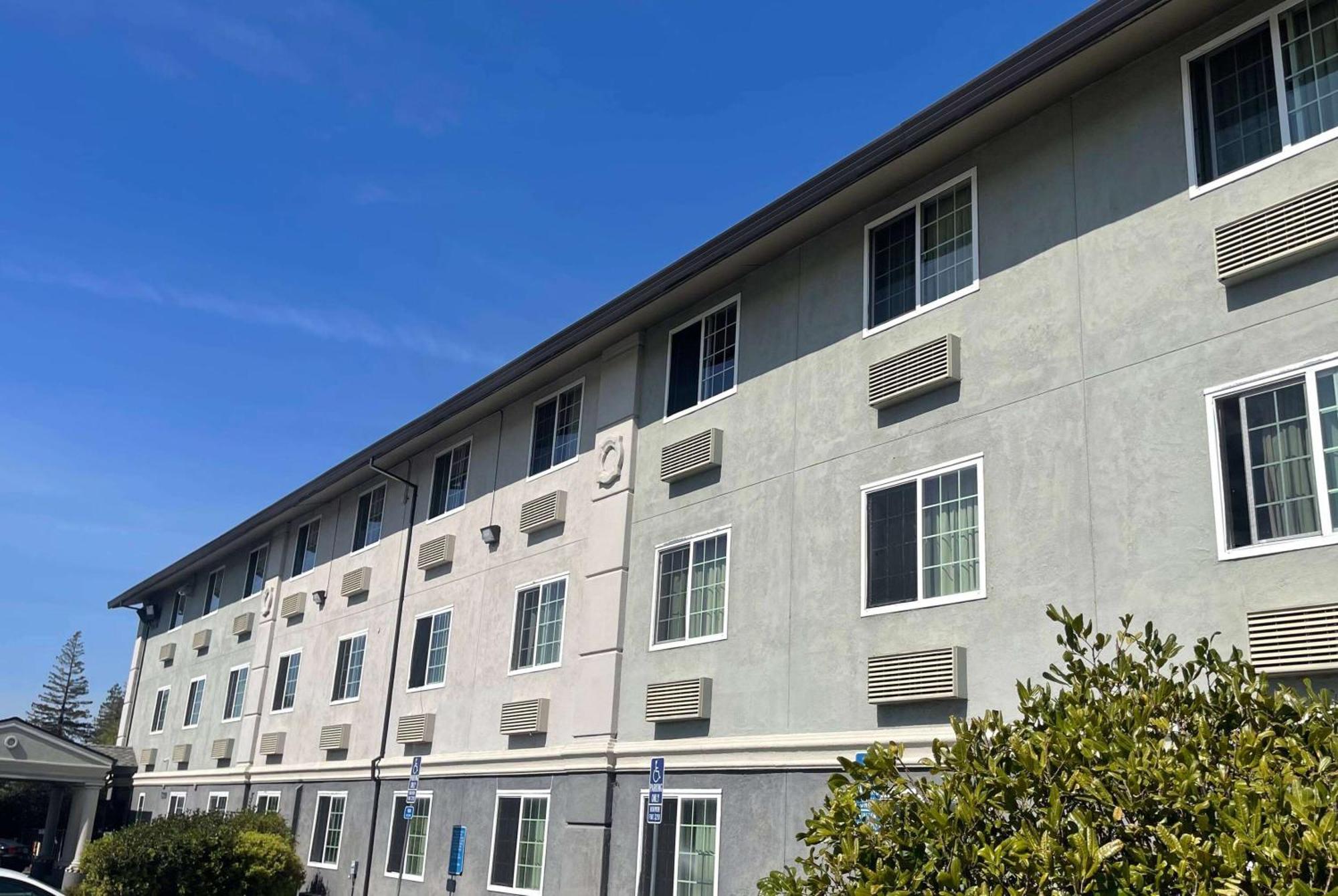 Super 8 By Wyndham Sacramento/Florin Rd Hotel Freeport Buitenkant foto